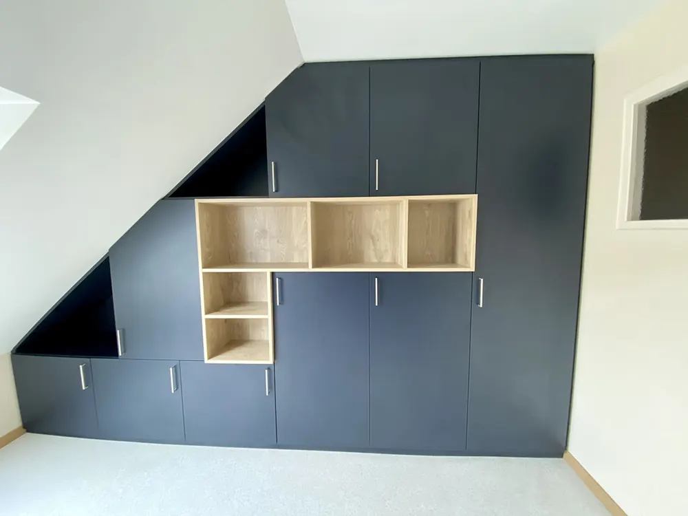Chambre sur mesure dressing sous pente — décor Fenix®, aménagé par Gitter à Hagondange (gammes Portéa)