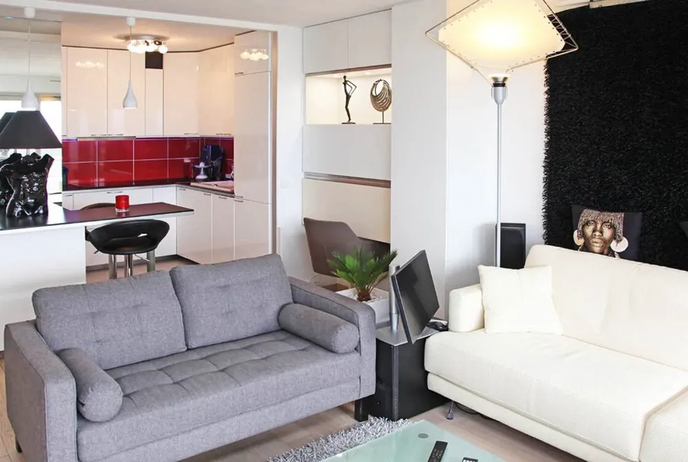 Bureau sur mesure bureau sur mesure — finition chêne, aménagé par Gitter à Hagondange (gammes Portéa)